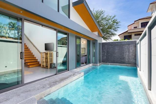 Villa Crystal Two-Bedroom Private Pool Villa Phuket Buitenkant foto